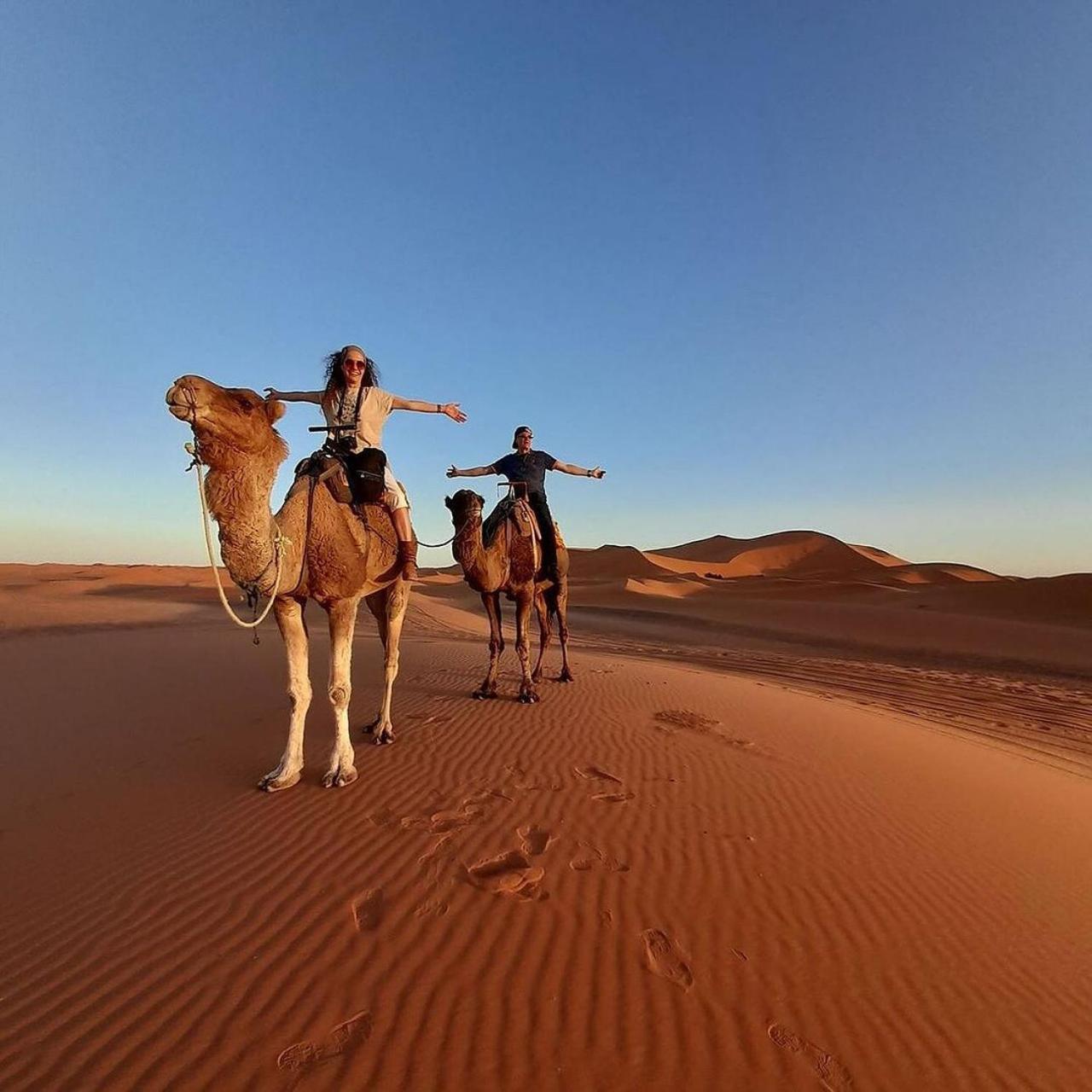 Merzouga Camp&Sandboarding Bagian luar foto