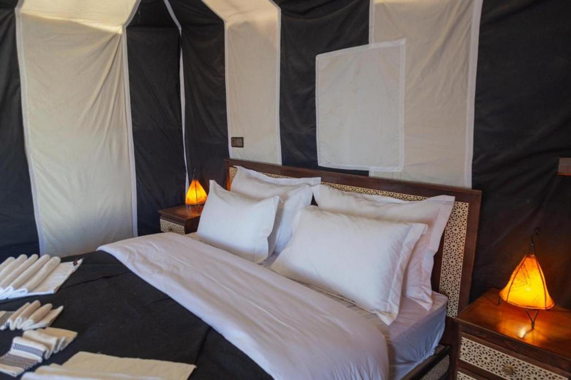 Merzouga Camp&Sandboarding Bagian luar foto