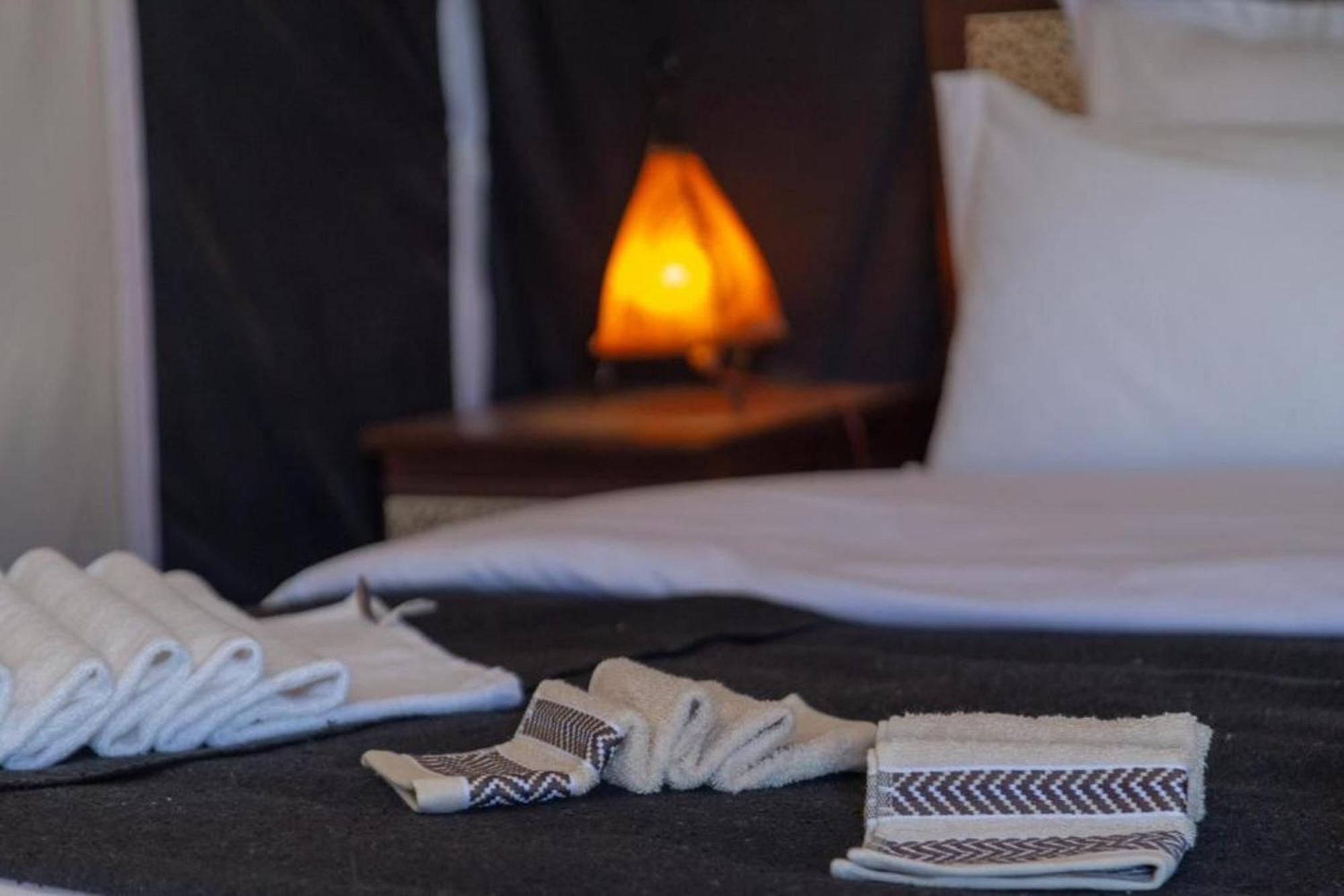 Merzouga Camp&Sandboarding Bagian luar foto