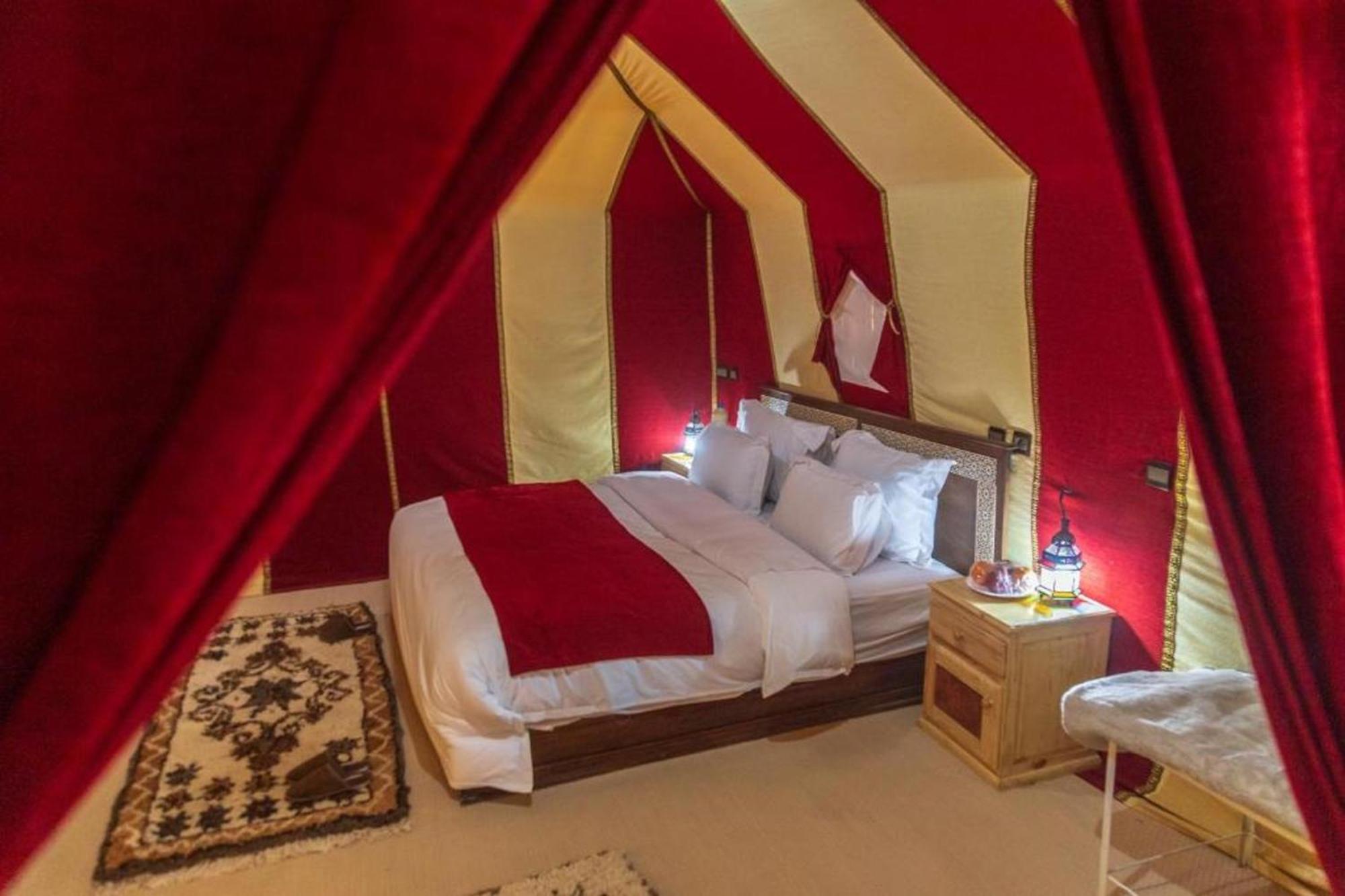 Merzouga Camp&Sandboarding Bagian luar foto