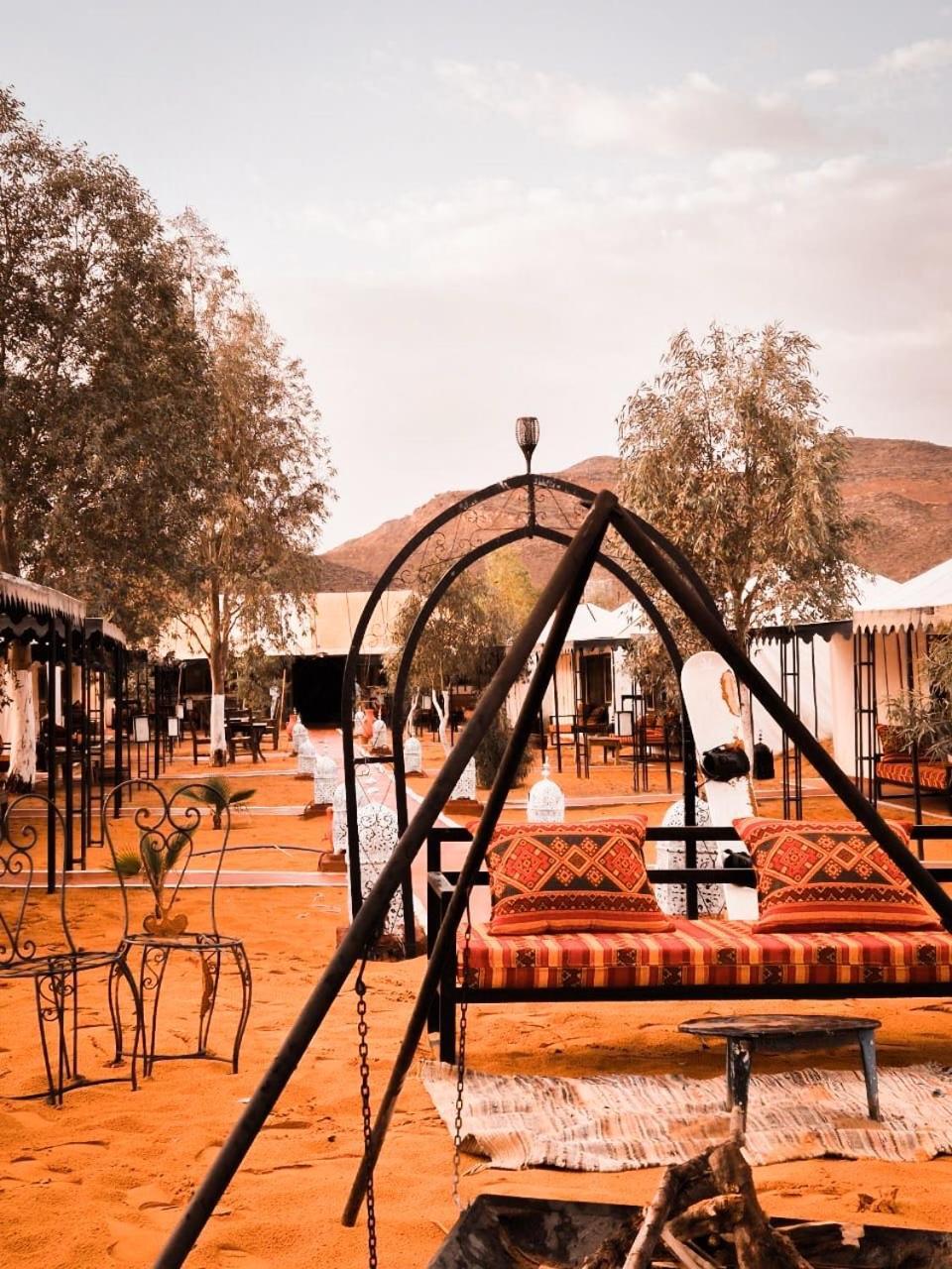 Merzouga Camp&Sandboarding Bagian luar foto
